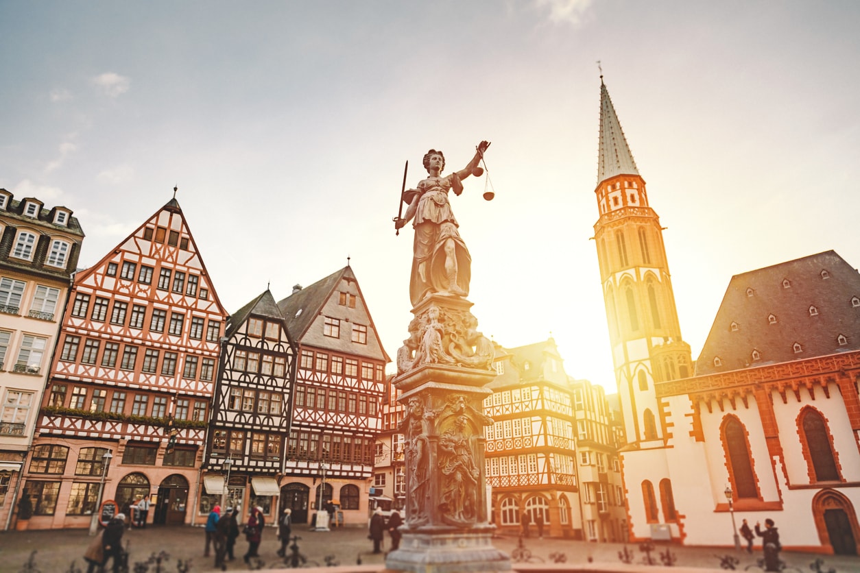 last minute flüge nach Frankfurt