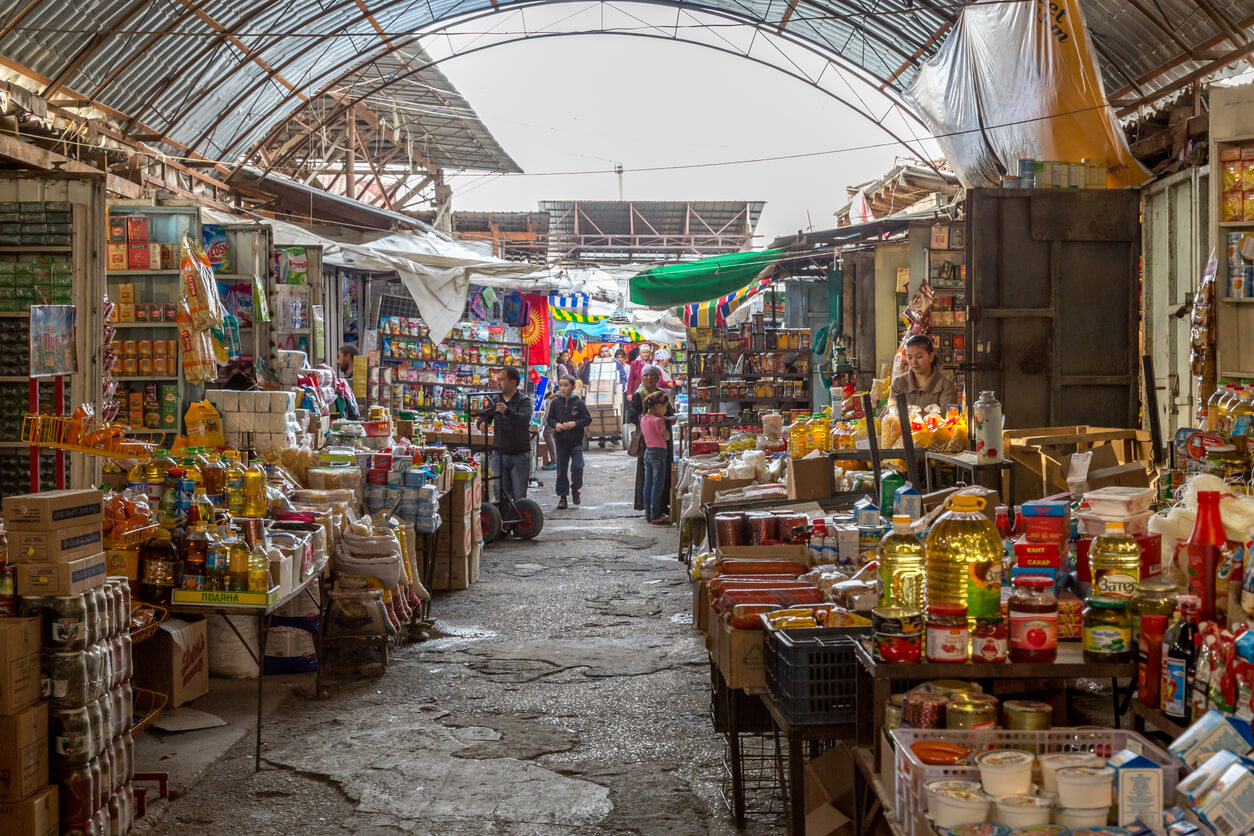 shopping in Osh