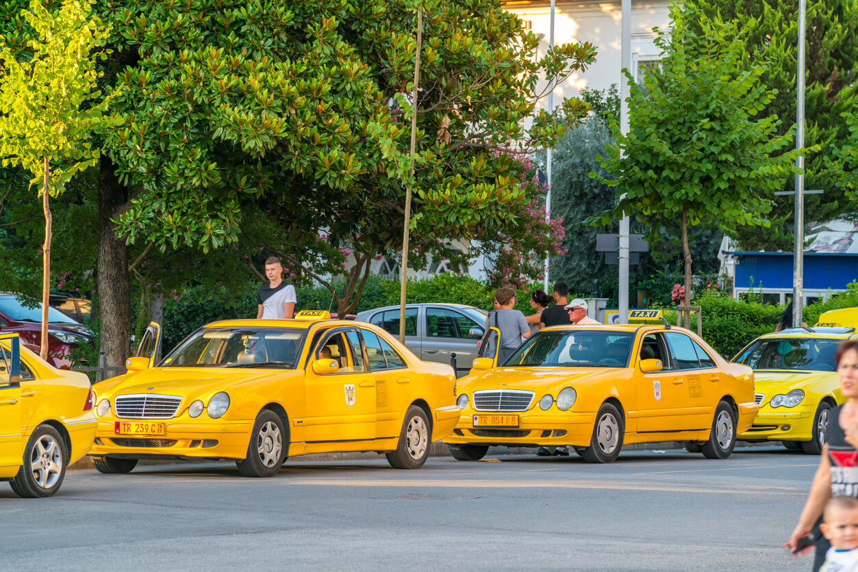 public transport in tirana